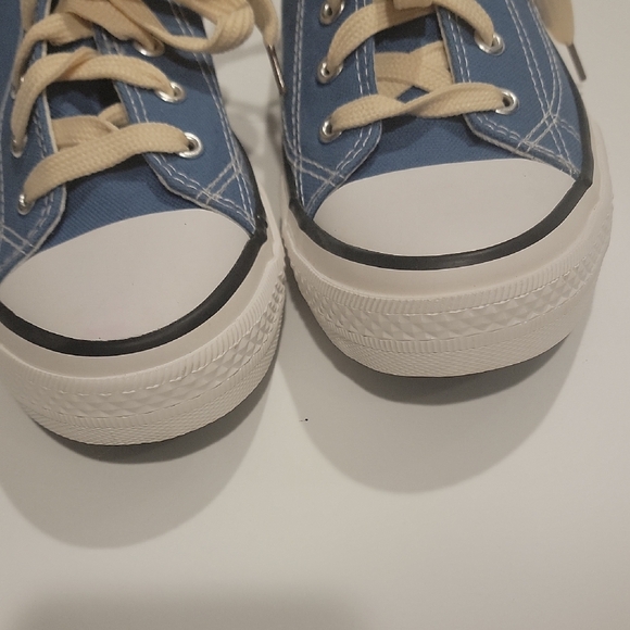 Converse-Style Slide Sneakers - Picture 10 of 11